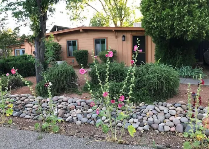 Private Serene Escape | Patio/views In West 4*